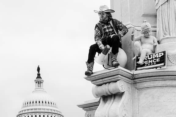 31_CAPITOL COWBOY